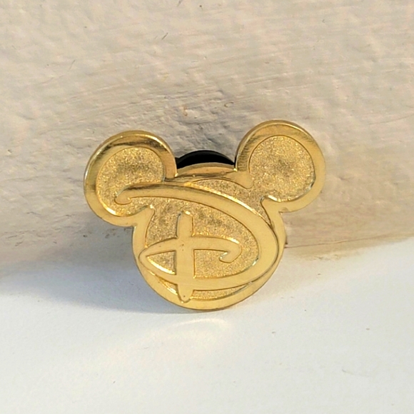 DISNEY TRADING PIN - Picture 1 of 5
